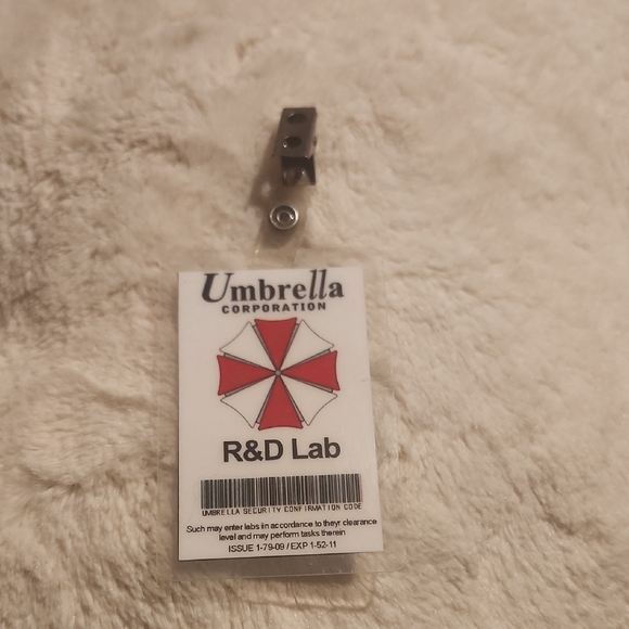 Kids ID Badge Accessory - Red and White - Picture 1 of 5